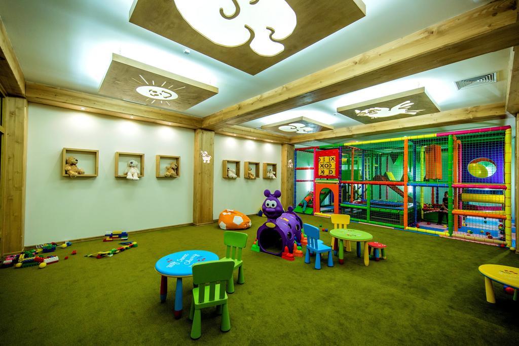 Grand Stasinda Bal Sylwestrowy Animacje Impreza Integracyjna Dwa Posilki Bogaty Bufet Baseny Kregielnia Grota Sauny Squash Silownia Place Zabaw Widoki 1000Mnpm Bukowina Tatrzańska Exterior foto