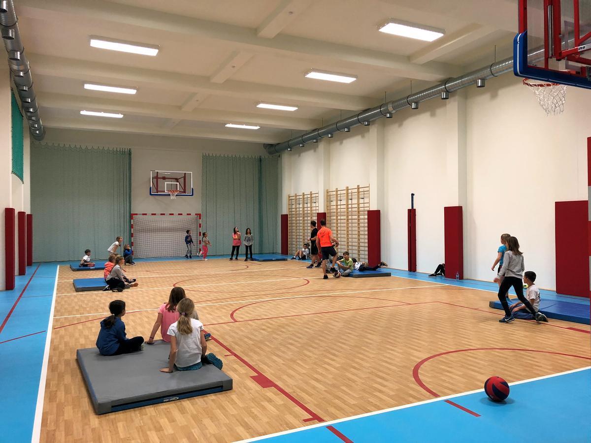 Grand Stasinda Bal Sylwestrowy Animacje Impreza Integracyjna Dwa Posilki Bogaty Bufet Baseny Kregielnia Grota Sauny Squash Silownia Place Zabaw Widoki 1000Mnpm Bukowina Tatrzańska Exterior foto